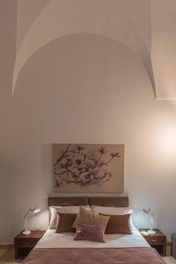 Rubichi 6 - Old Town Apartment Sit เลชเช ภายนอก รูปภาพ
