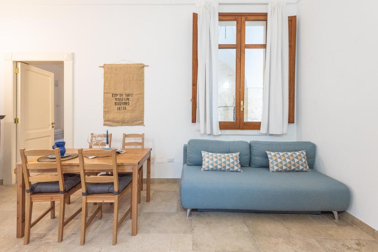 Rubichi 6 - Old Town Apartment Sit เลชเช ภายนอก รูปภาพ